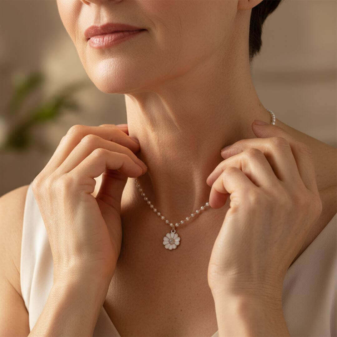 Dainty Pearl Daisy Pendant Necklace Emma & Noah Jewelry