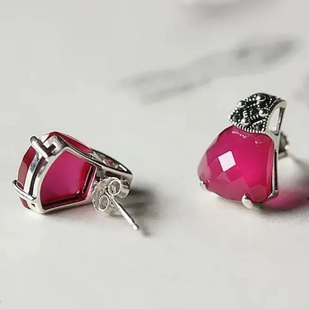 Red Gem Vintage Stud Earrings - Diane Jewelry
