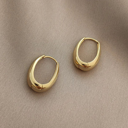 Chunky Gold Oval Hoop Earrings - Diane Jewelry