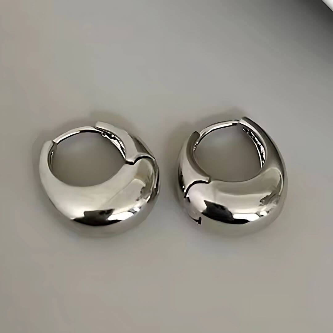 Chunky Gold Oval Hoop Earrings - Diane Jewelry